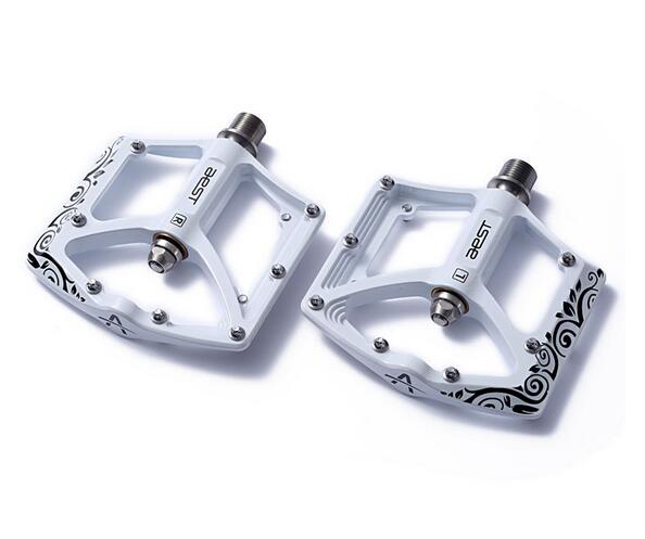 Bicycle Magnasm Alloy Pedal with titanium Axle Superlight 236grams of mtb pedals